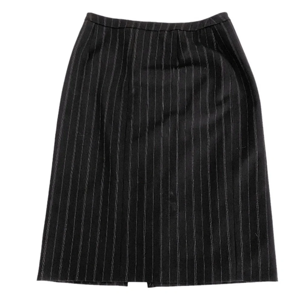 Armani Collezioni Women’s Pencil Skirt Size 6 Pinstripe Virgin Wool Blend Luxury